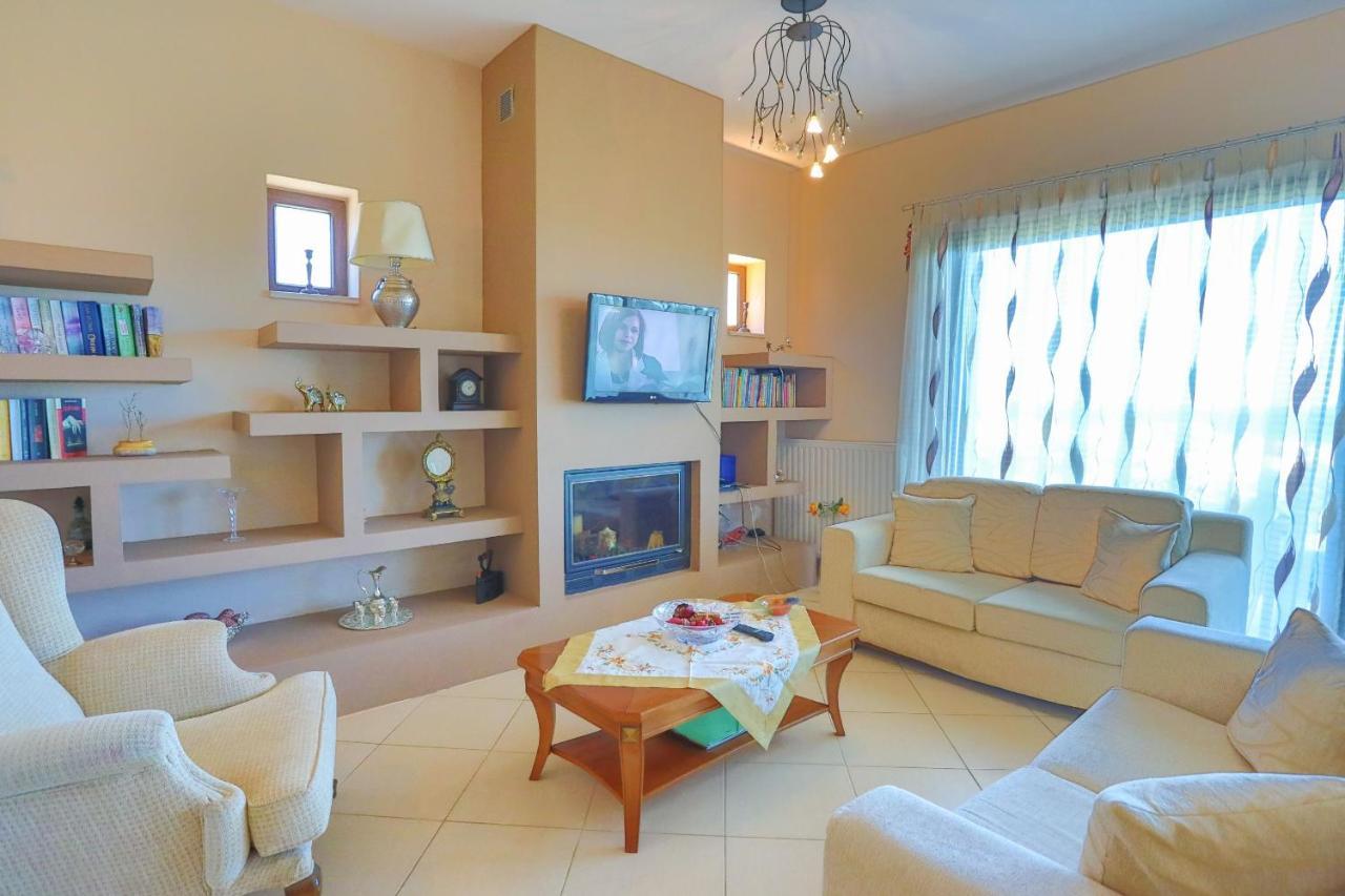 Villa Dersea Akharavi Extérieur photo